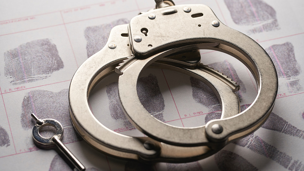 高空拋物被判刑， 傳遞 “罪與罰” 的 清晰信號